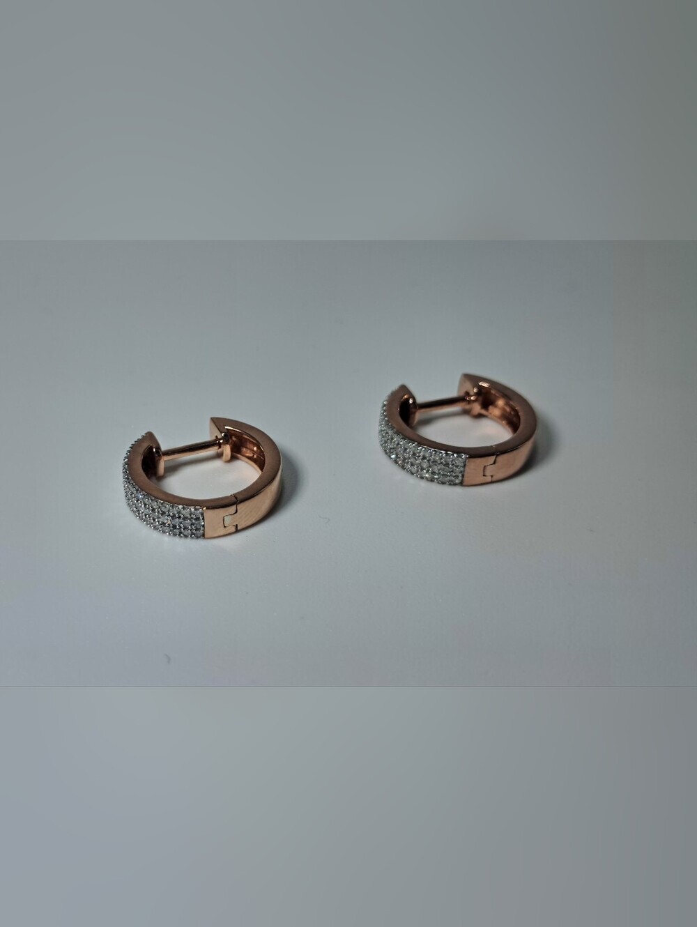 925 Sterling Silver And Natural Diamond Huggie Hoops NWT - Picture 3 of 4
